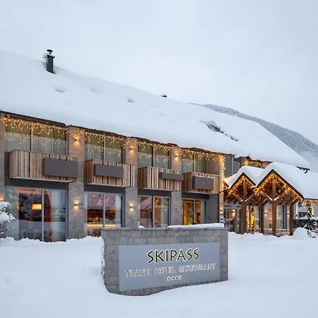 Boutique Skipass Superior 酒店 4*